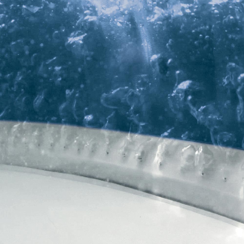 28432ex-spa-gonflable-blue-navy-6-places-8.jpg Spa gonflable INTEX Blue Navy 6 places avec couverture thermique – Offre exceptionnelle – Image 6