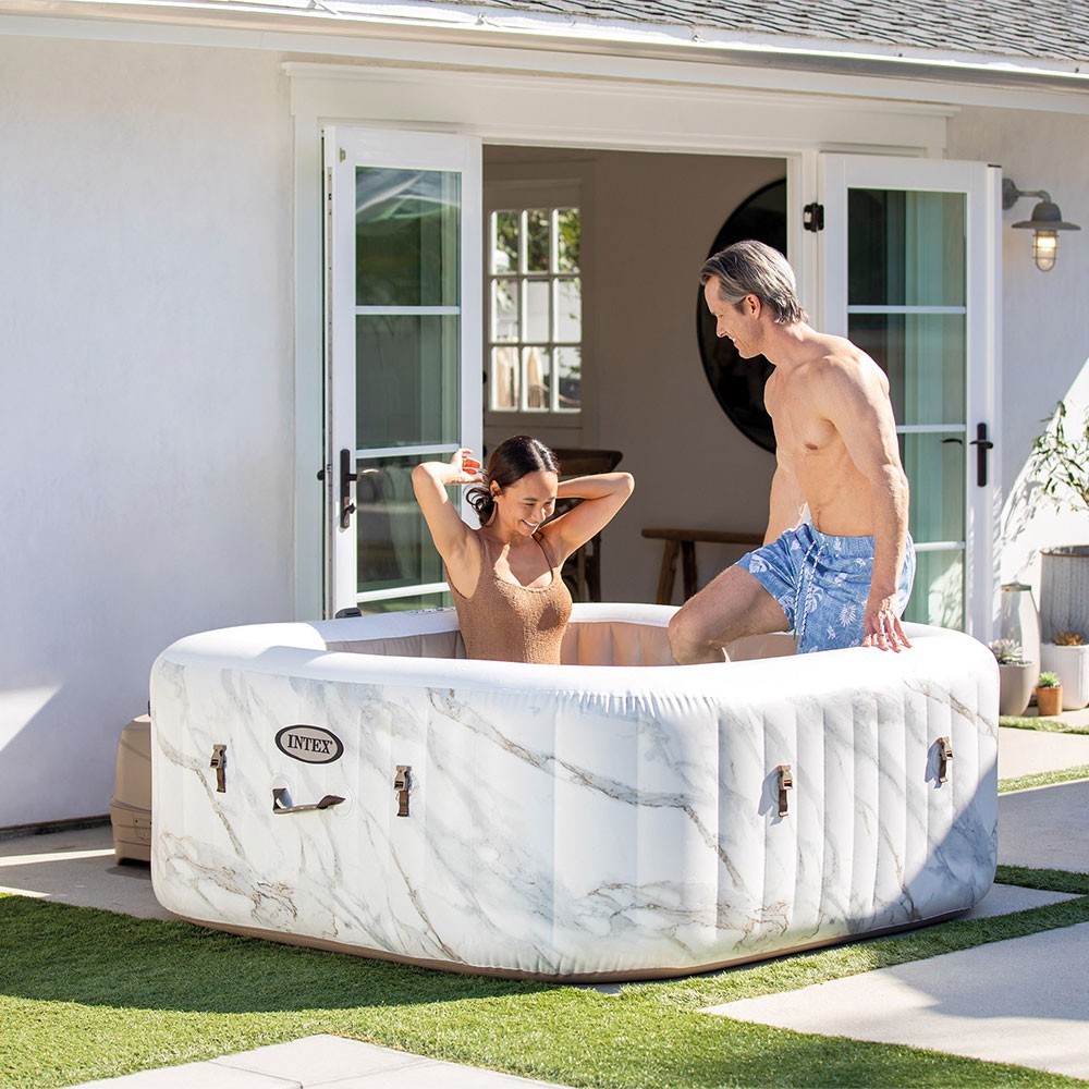 28464ex-spa-gonflable-calacatta-4-places-7.jpg Spa gonflable INTEX Calacatta 4 places avec couverture thermique incluse – Image 5